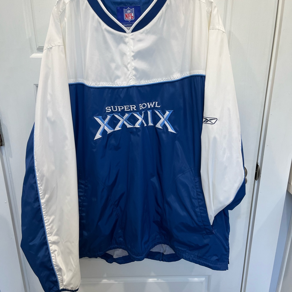 Super Bowl Pullover